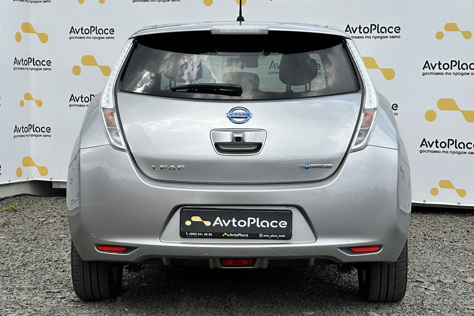 Продам Nissan Leaf 24 квт 2014 года в Луцке