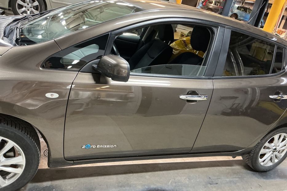 Продам Nissan Leaf 2017 года в Луцке