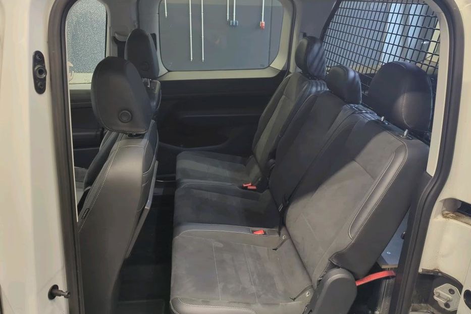 Продам Volkswagen Caddy пасс. Maxi 90kw цілий v6052 2022 года в Луцке