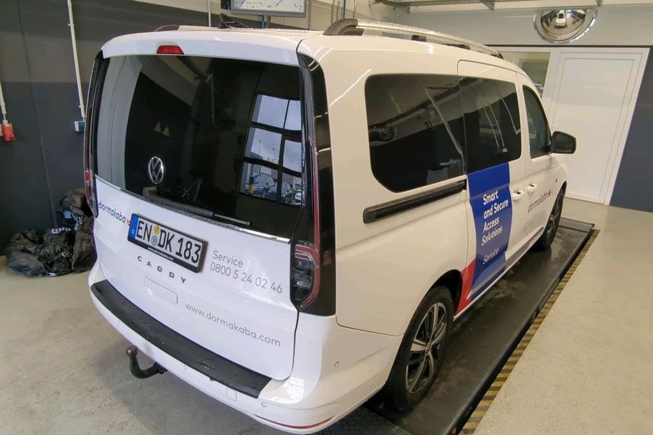 Продам Volkswagen Caddy пасс. Maxi 90kw цілий v6052 2022 года в Луцке