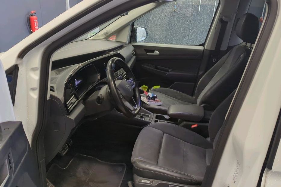 Продам Volkswagen Caddy пасс. Maxi 90kw цілий v6052 2022 года в Луцке
