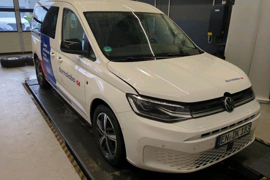 Продам Volkswagen Caddy пасс. Maxi 90kw цілий v6052 2022 года в Луцке