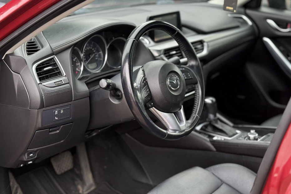 Продам Mazda 6 2.5 SkyActive-G АT (184 к.с.)  2015 года в Киеве