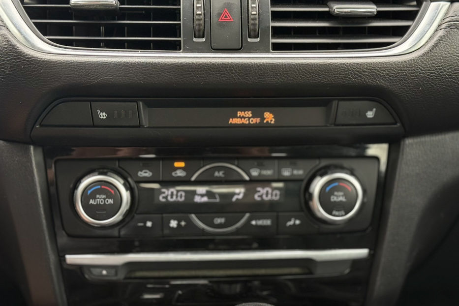 Продам Mazda 6 2.5 SkyActive-G АT (184 к.с.)  2015 года в Киеве