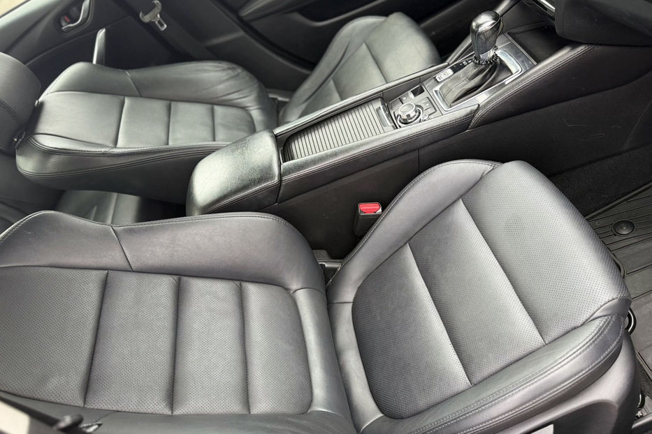 Продам Mazda 6 2.5 SkyActive-G АT (184 к.с.)  2015 года в Киеве