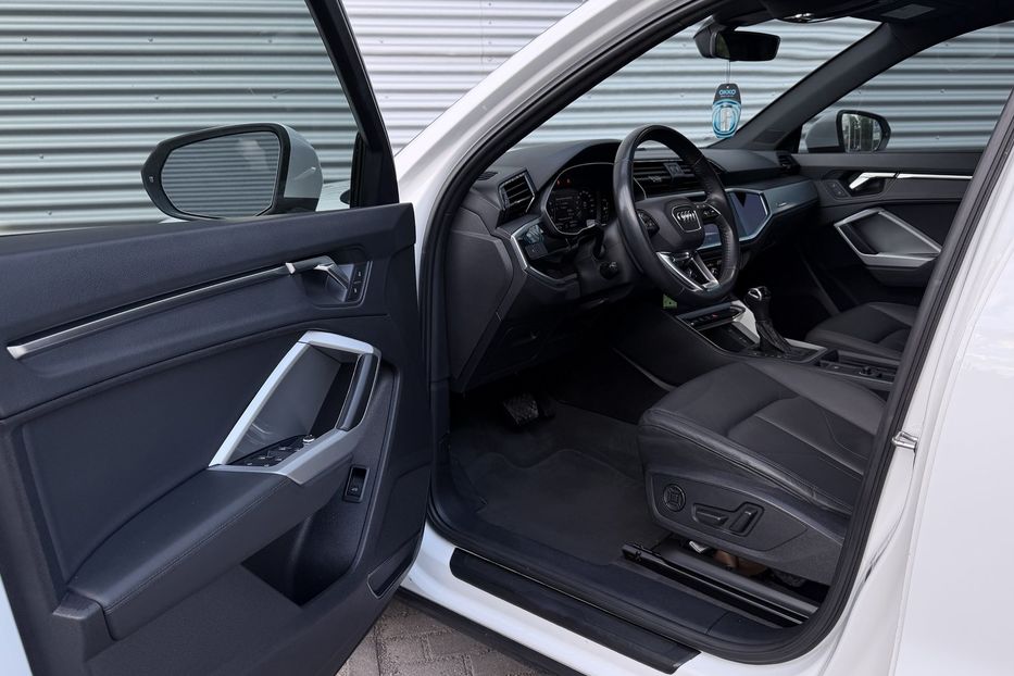 Продам Audi Q3 Quattro  авто в Рівному 2019 года в Ровно