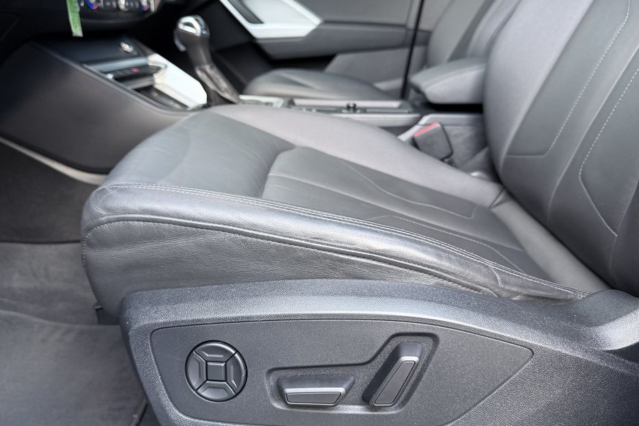 Продам Audi Q3 Quattro  авто в Рівному 2019 года в Ровно