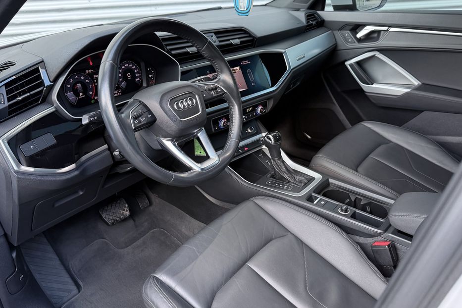 Продам Audi Q3 Quattro  авто в Рівному 2019 года в Ровно