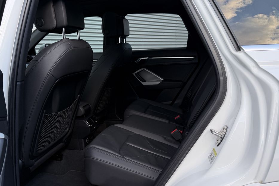 Продам Audi Q3 Quattro  авто в Рівному 2019 года в Ровно
