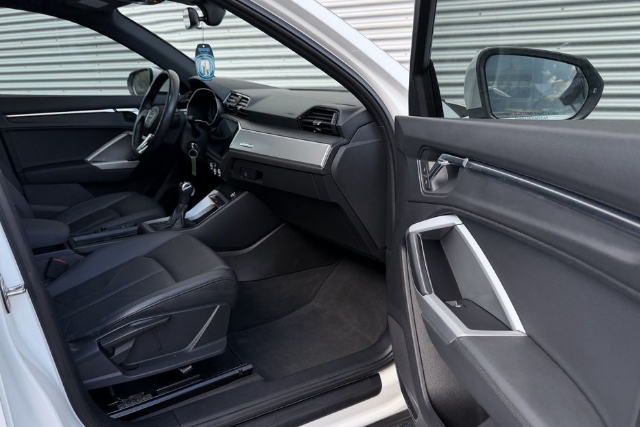 Продам Audi Q3 Quattro  авто в Рівному 2019 года в Ровно