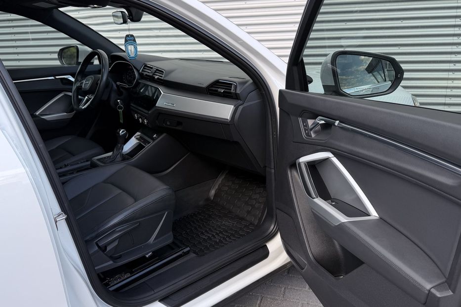 Продам Audi Q3 Quattro  авто в Рівному 2019 года в Ровно