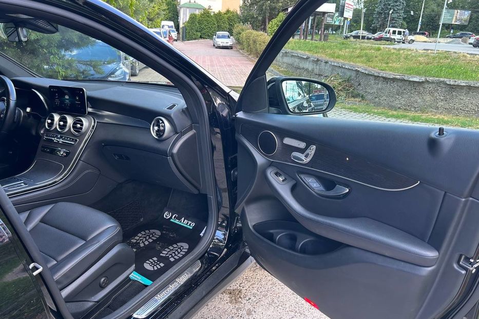 Продам Mercedes-Benz GLC-Class 2020 года в Черновцах