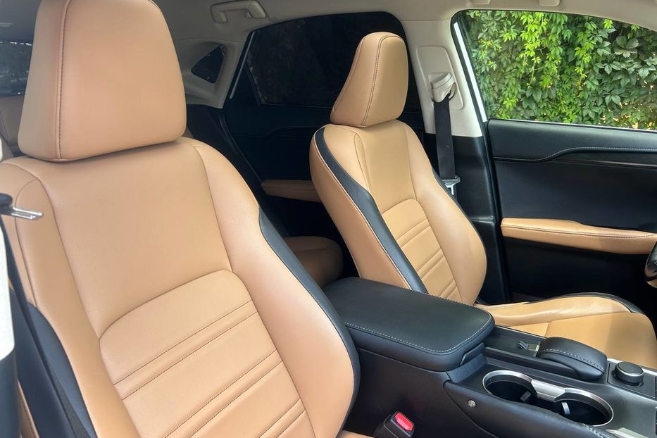 Продам Lexus NX 200 2017 года в Черновцах