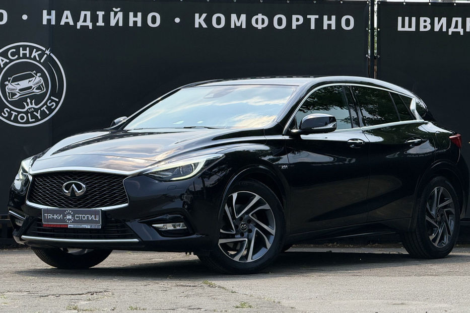 Продам Infiniti Q30 2.0 AT (211к.с.) AWD   2017 года в Киеве