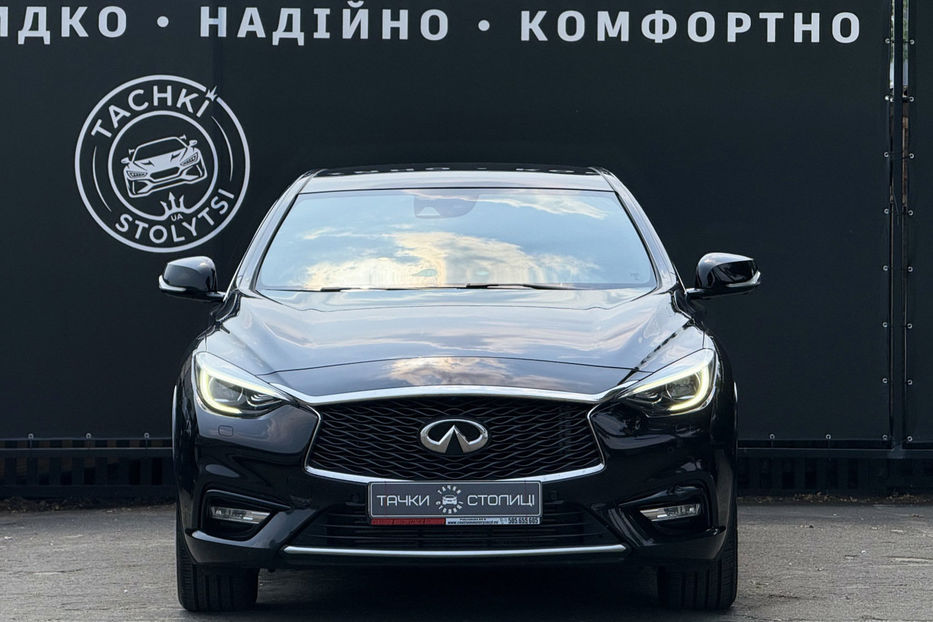 Продам Infiniti Q30 2.0 AT (211к.с.) AWD   2017 года в Киеве