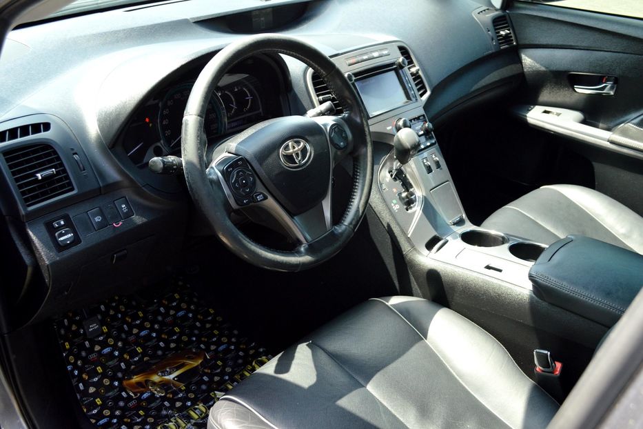 Продам Toyota Venza 2014 года в Одессе