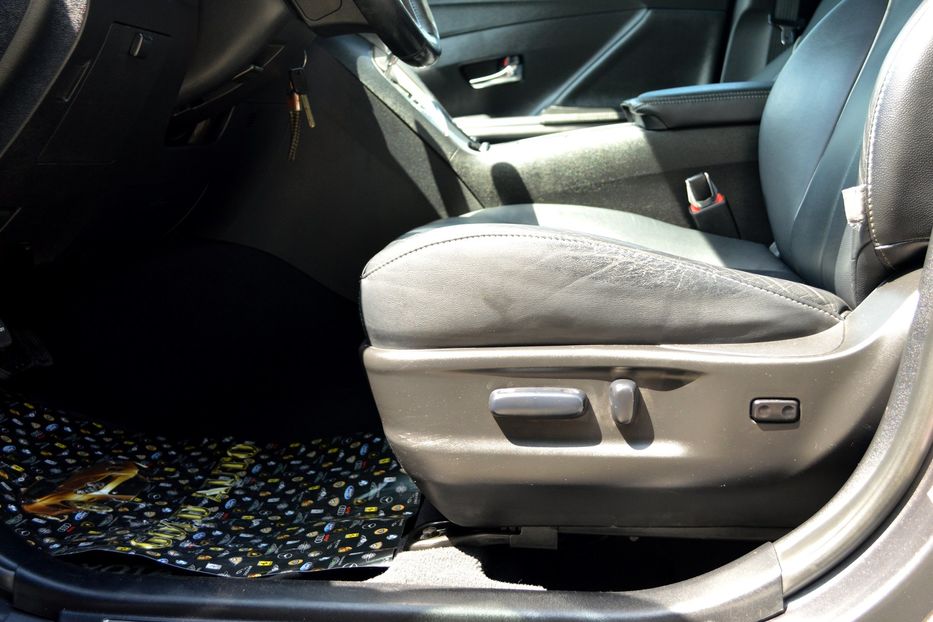 Продам Toyota Venza 2014 года в Одессе