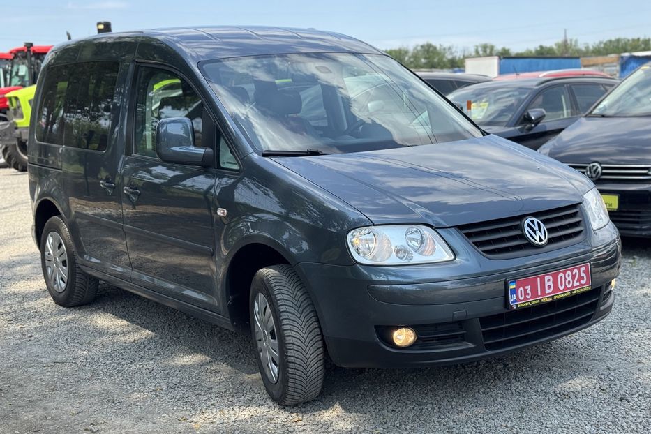 Продам Volkswagen Caddy пасс. COMIS  2009 года в г. Умань, Черкасская область