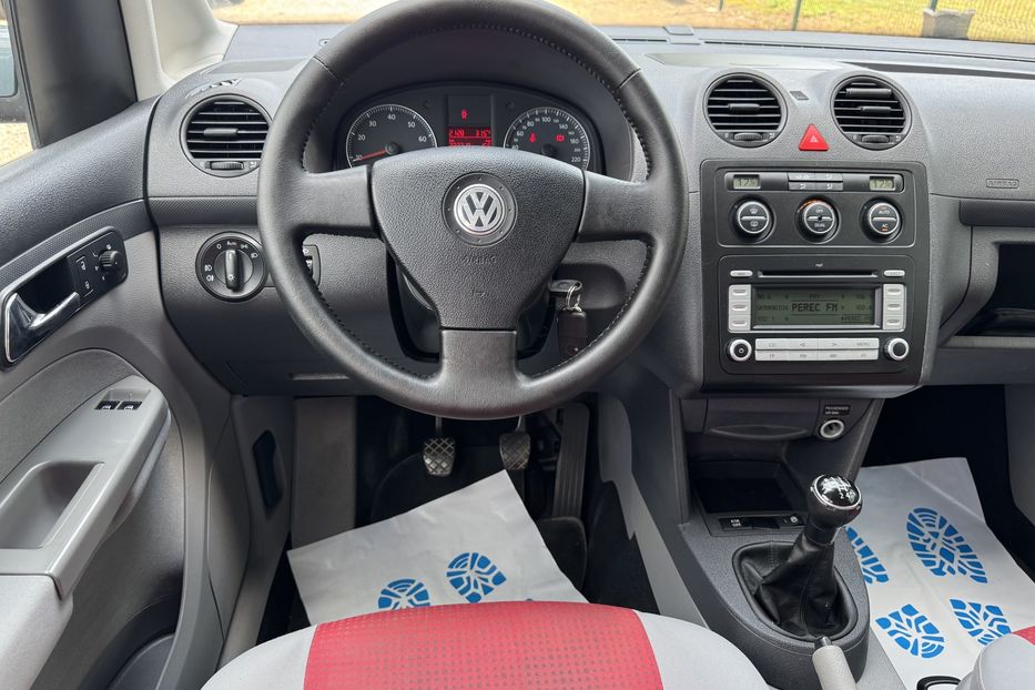 Продам Volkswagen Caddy пасс. COMIS  2009 года в г. Умань, Черкасская область