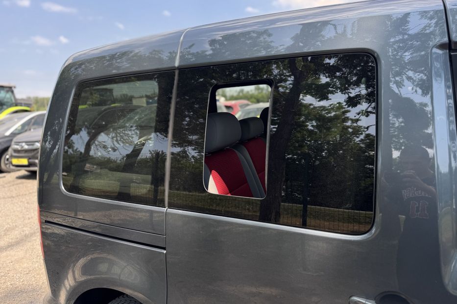 Продам Volkswagen Caddy пасс. COMIS  2009 года в г. Умань, Черкасская область
