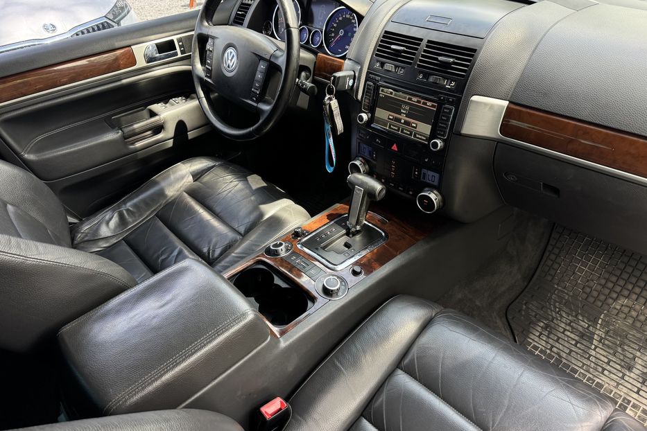 Продам Volkswagen Touareg COMIS  2008 года в г. Умань, Черкасская область