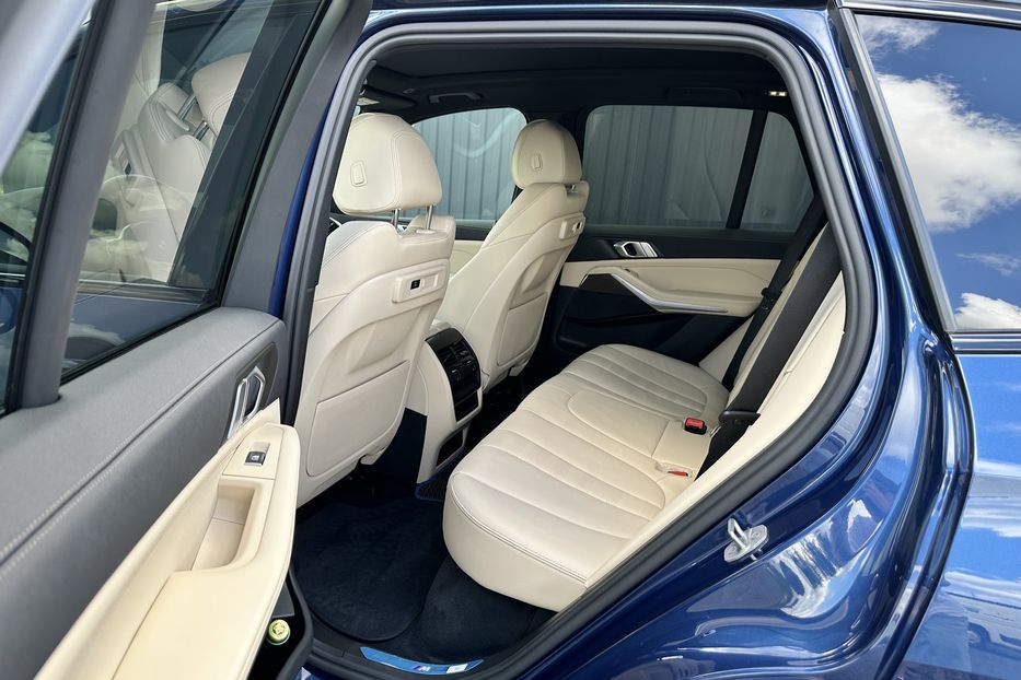 Продам BMW X5 M 2022 года в Луцке