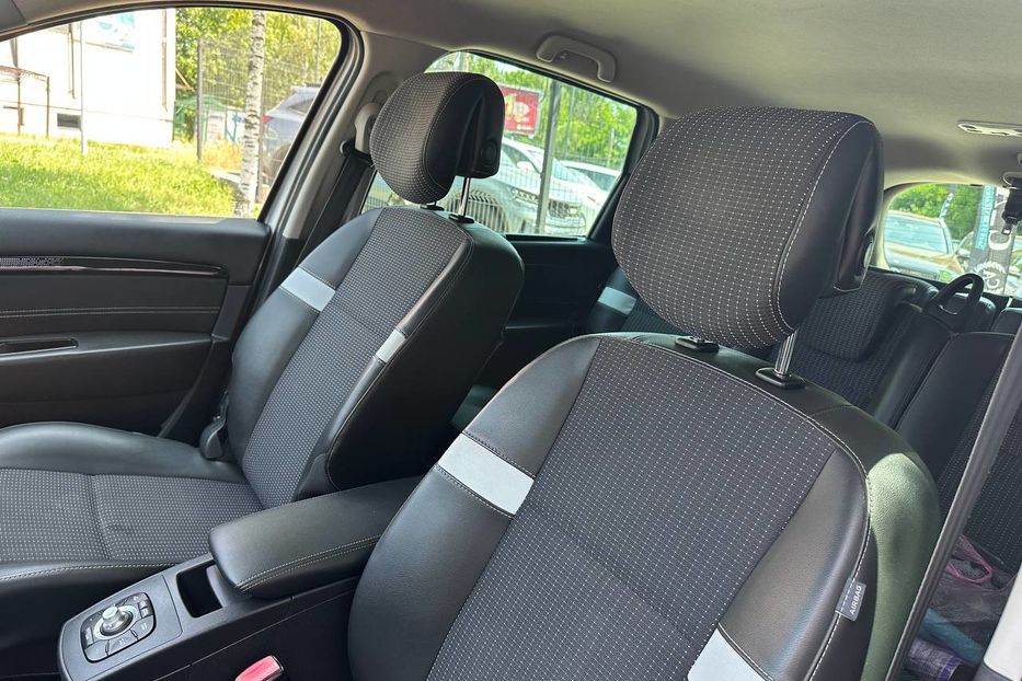 Продам Renault Scenic Grand 2012 года в Черновцах