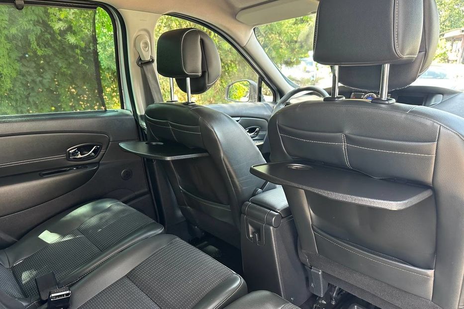 Продам Renault Scenic Grand 2012 года в Черновцах