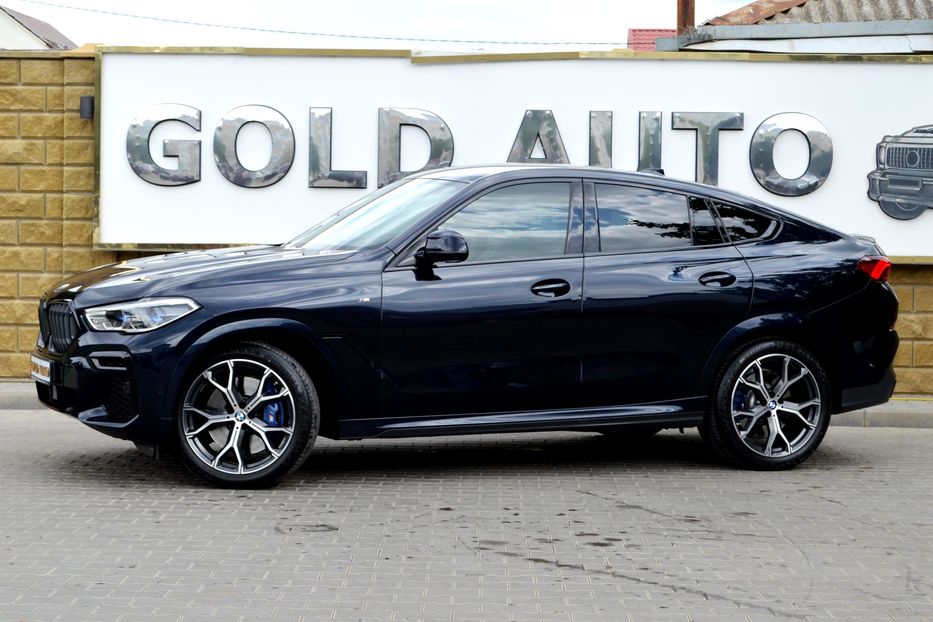 Продам BMW X6 M50i 2022 года в Одессе