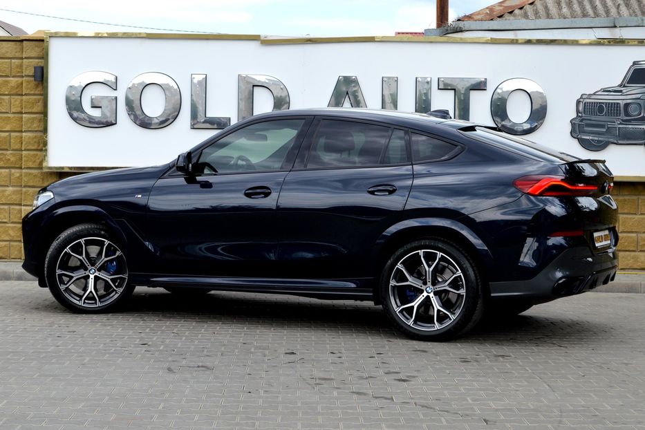 Продам BMW X6 M50i 2022 года в Одессе