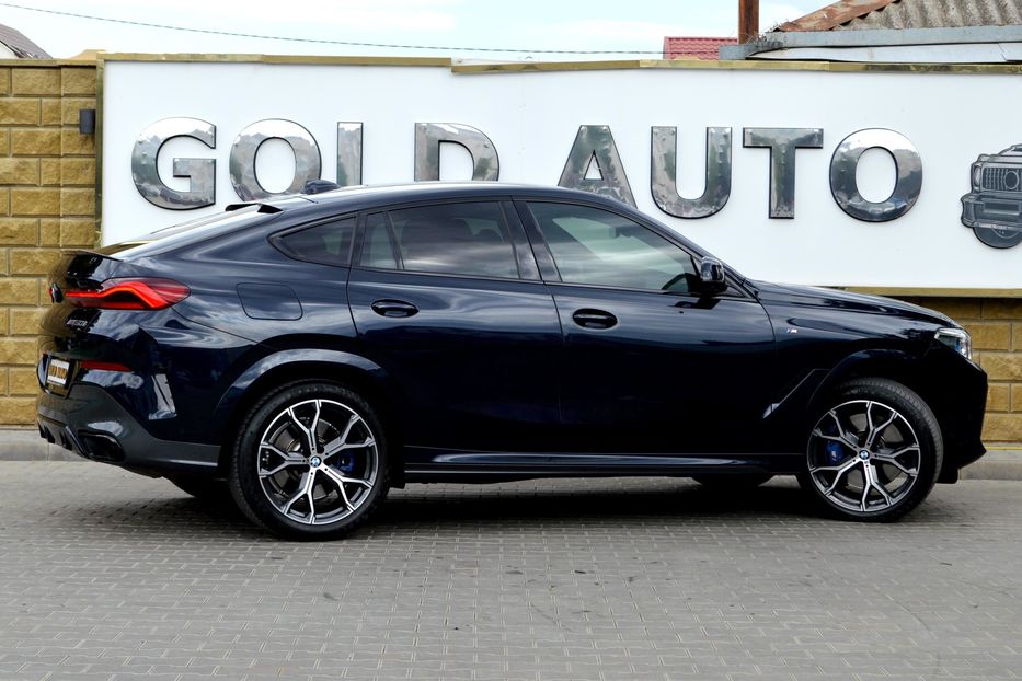 Продам BMW X6 M50i 2022 года в Одессе