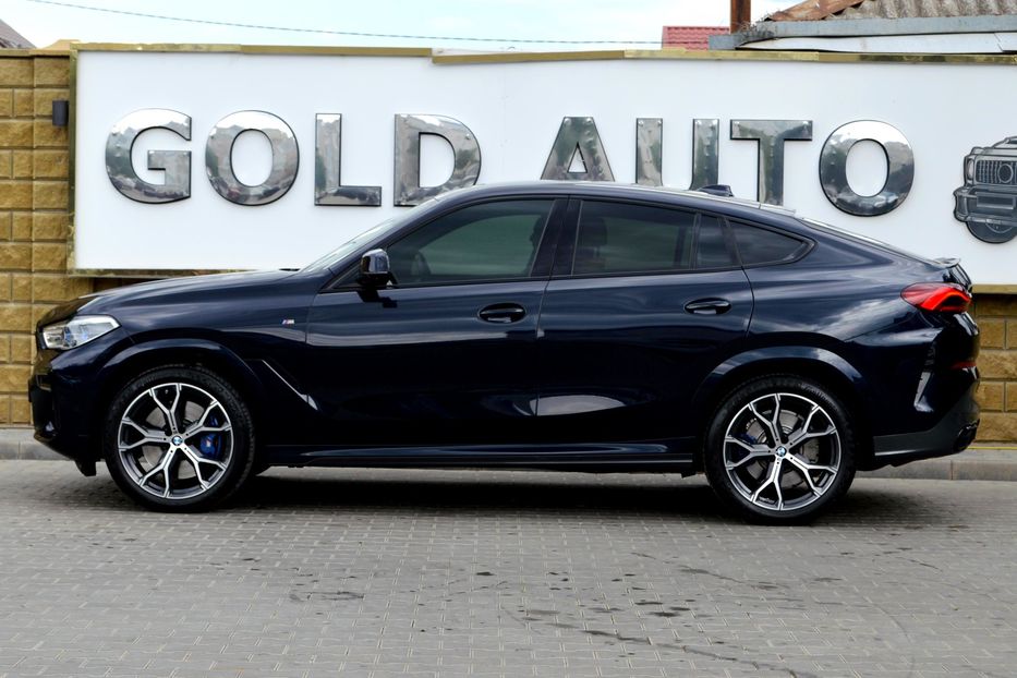 Продам BMW X6 M50i 2022 года в Одессе