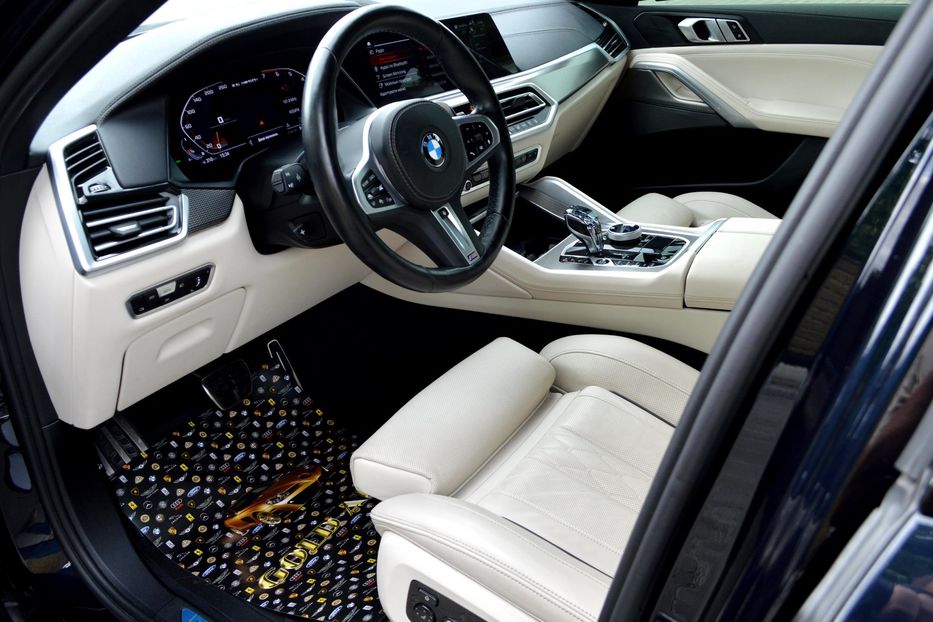 Продам BMW X6 M50i 2022 года в Одессе