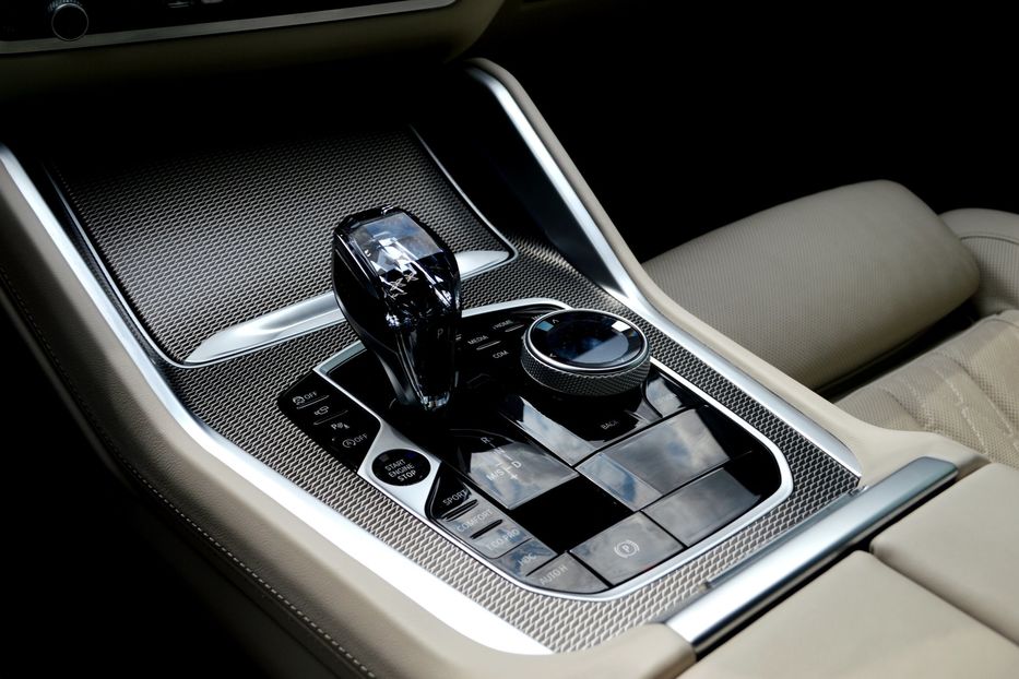 Продам BMW X6 M50i 2022 года в Одессе