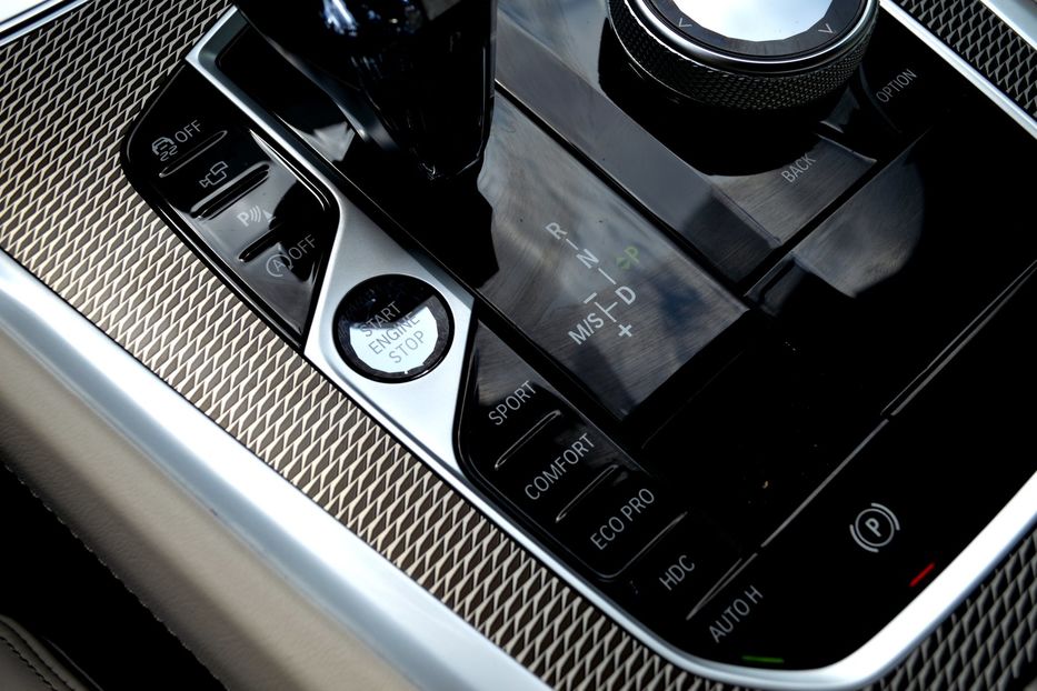 Продам BMW X6 M50i 2022 года в Одессе
