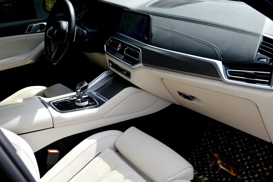 Продам BMW X6 M50i 2022 года в Одессе