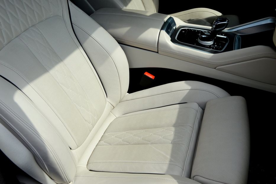 Продам BMW X6 M50i 2022 года в Одессе