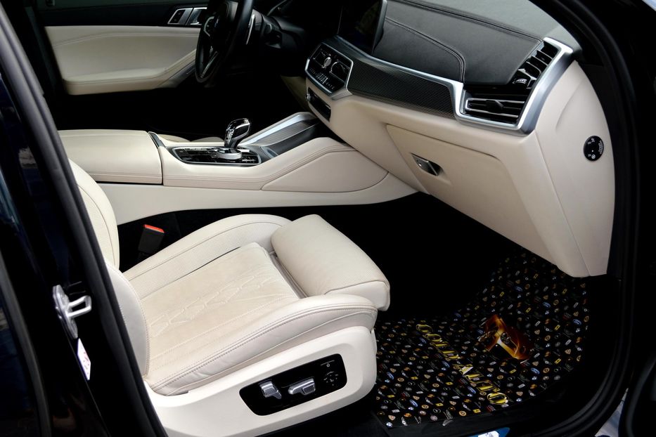 Продам BMW X6 M50i 2022 года в Одессе