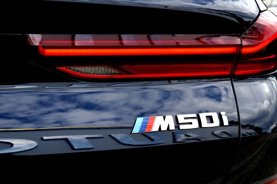 Продам BMW X6 M50i 2022 года в Одессе