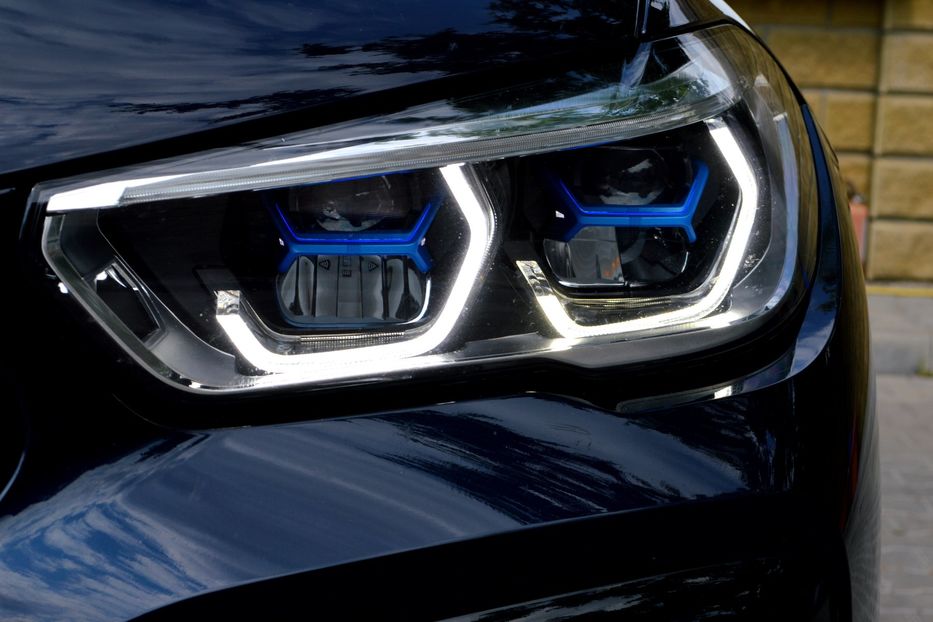 Продам BMW X6 M50i 2022 года в Одессе