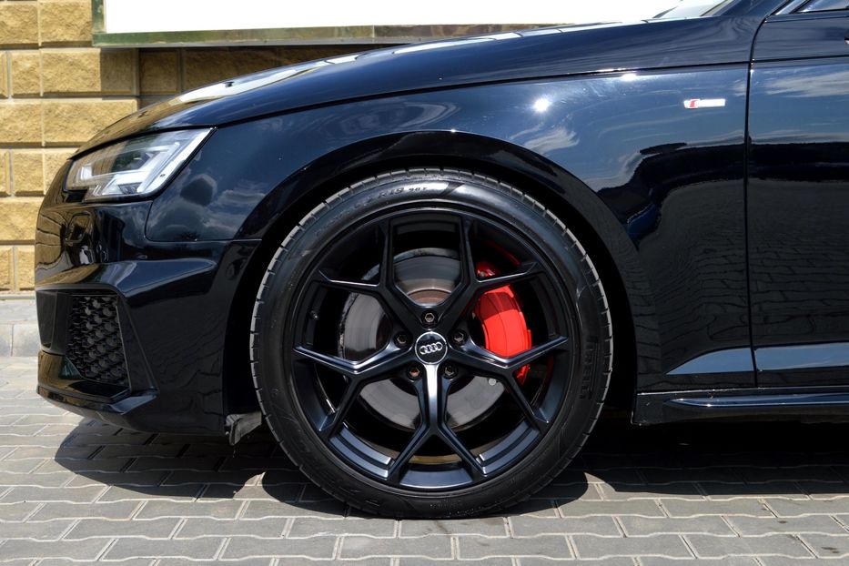 Продам Audi A4 Prestige 2017 года в Одессе