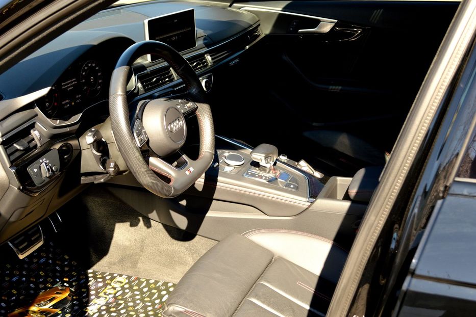 Продам Audi A4 Prestige 2017 года в Одессе