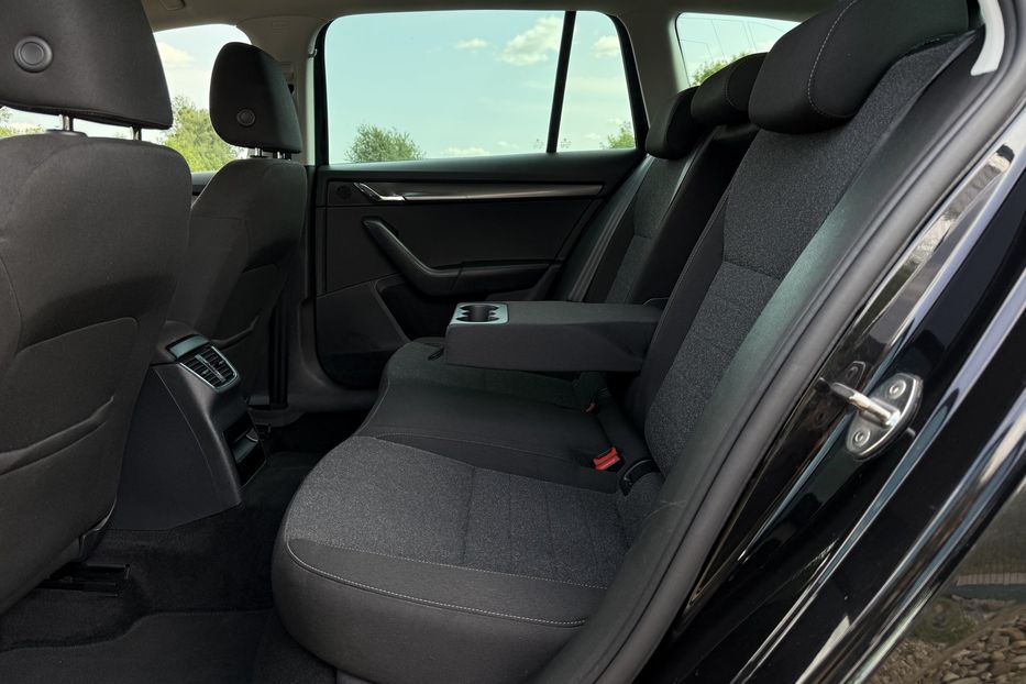 Продам Skoda Octavia A7 2.0ТDI 150к/с КОЛЕСА FULL LED 2020 года в Львове