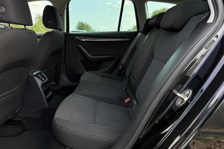 Продам Skoda Octavia A7 2.0ТDI 150к/с КОЛЕСА FULL LED 2020 года в Львове