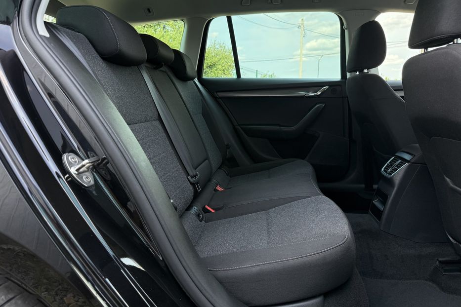 Продам Skoda Octavia A7 2.0ТDI 150к/с КОЛЕСА FULL LED 2020 года в Львове