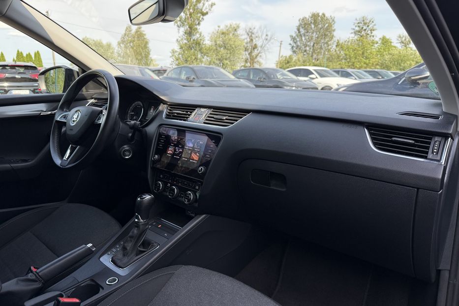 Продам Skoda Octavia A7 2.0ТDI 150к/с КОЛЕСА FULL LED 2020 года в Львове