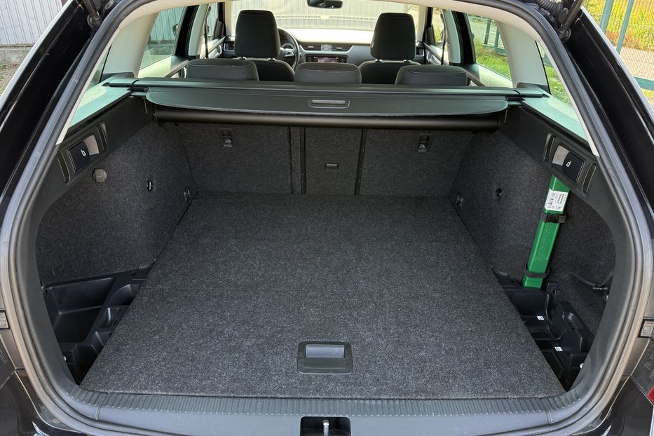 Продам Skoda Octavia A7 2.0ТDI 150к/с КОЛЕСА FULL LED 2020 года в Львове