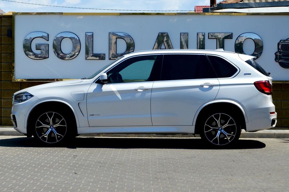 Продам BMW X5 40e 2018 года в Одессе