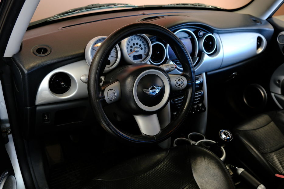 Продам MINI Cooper 2004 года в Одессе