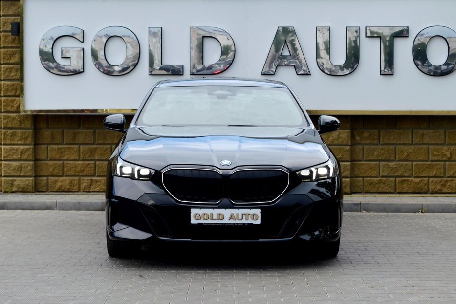 Продам BMW 550 e X-drive 2025 года в Одессе